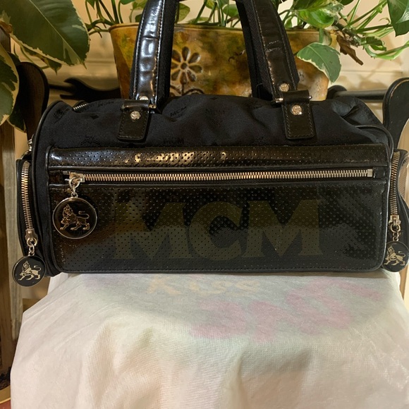 MCM Limited Boston with Lions - Picture 14 of 16